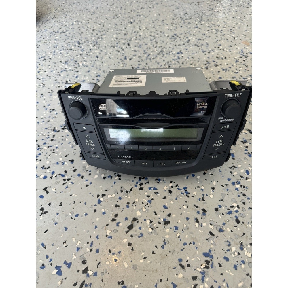 2006-2011 Toyota Genuine OEM RAV4 Radio Receiver AMFM CD Stereo 8612042300